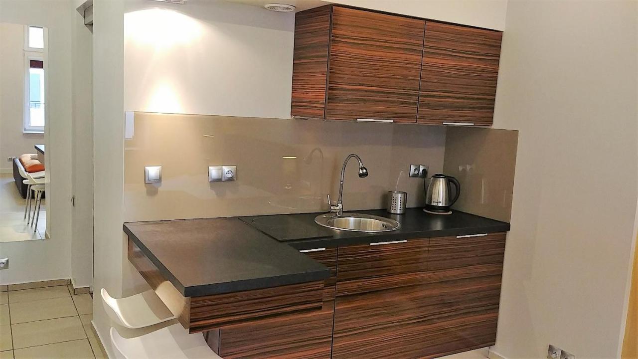Mirror Gold & Grey Studios คราคูฟ ภายนอก รูปภาพ