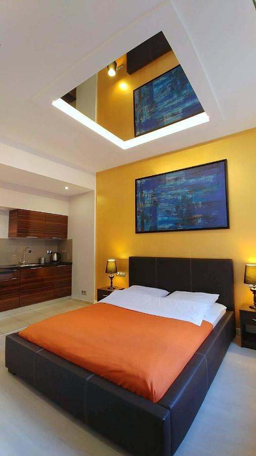 Mirror Gold & Grey Studios คราคูฟ ภายนอก รูปภาพ